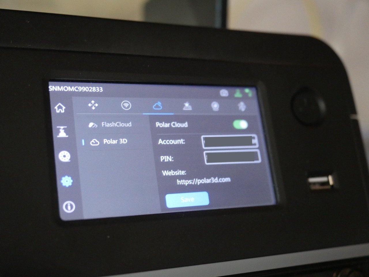 Polar Cloud connection screen built into a 3D printer's touchscreen